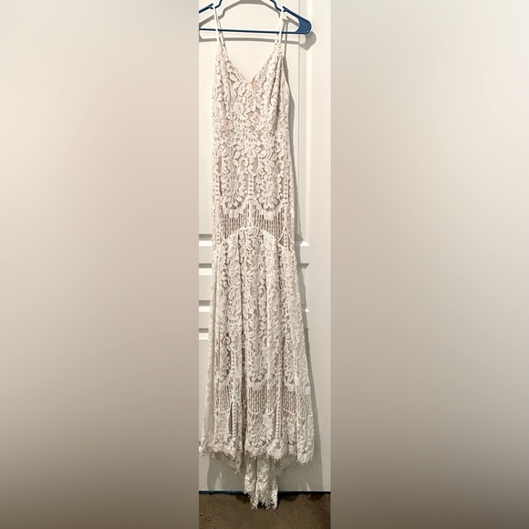 Lulus Flynn Antique White Over Nude Embroidered Lace Wedding Dress w Mini Train - Picture 2 of 15